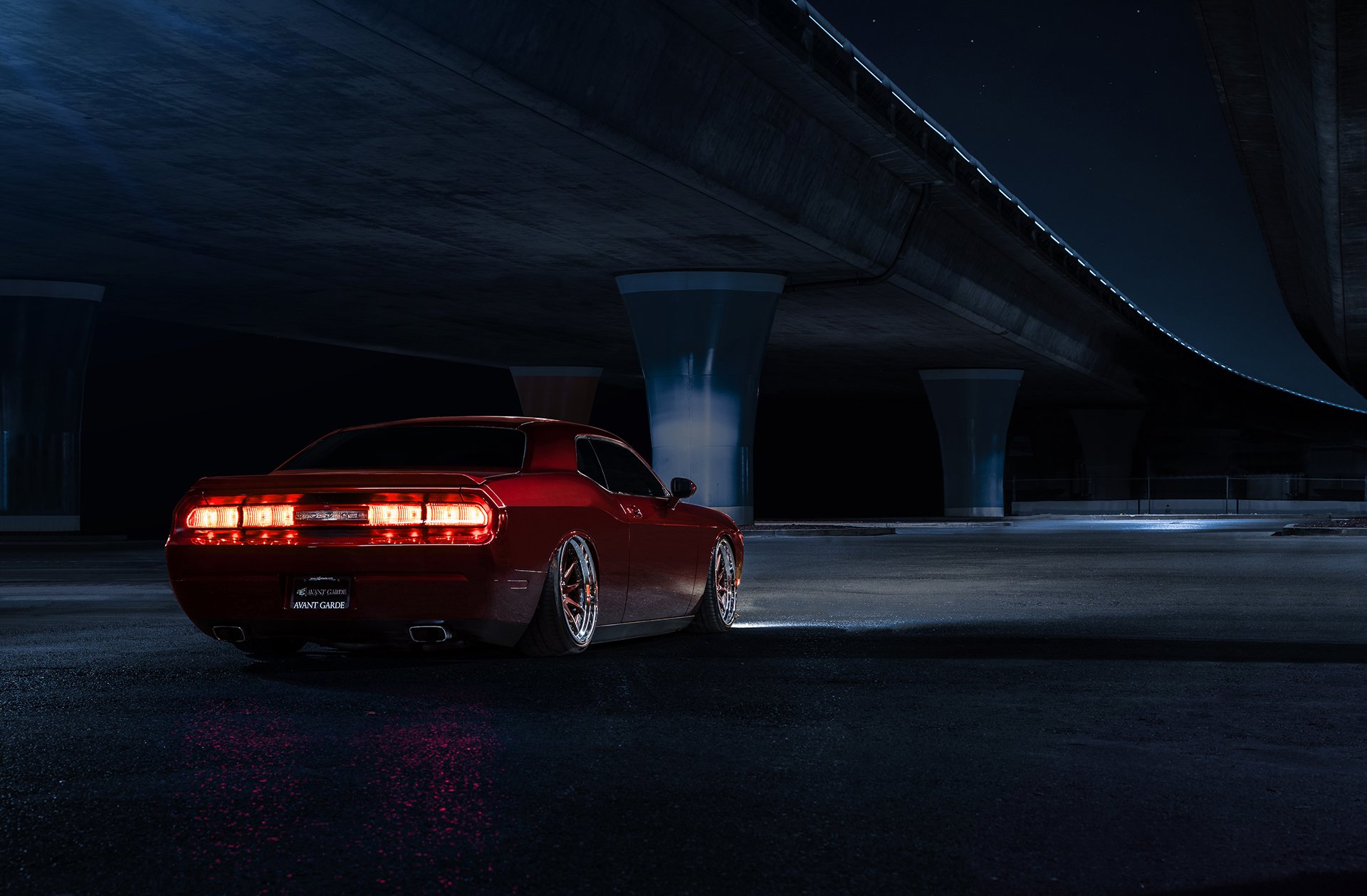 ausweichen challenger avant garde räder amerikanisch muskeln auto süßigkeiten rot zurück
