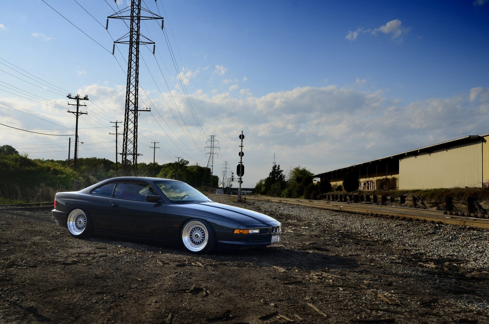 bmw 840cl e31 schwarz bmw seitenansicht stromleitung
