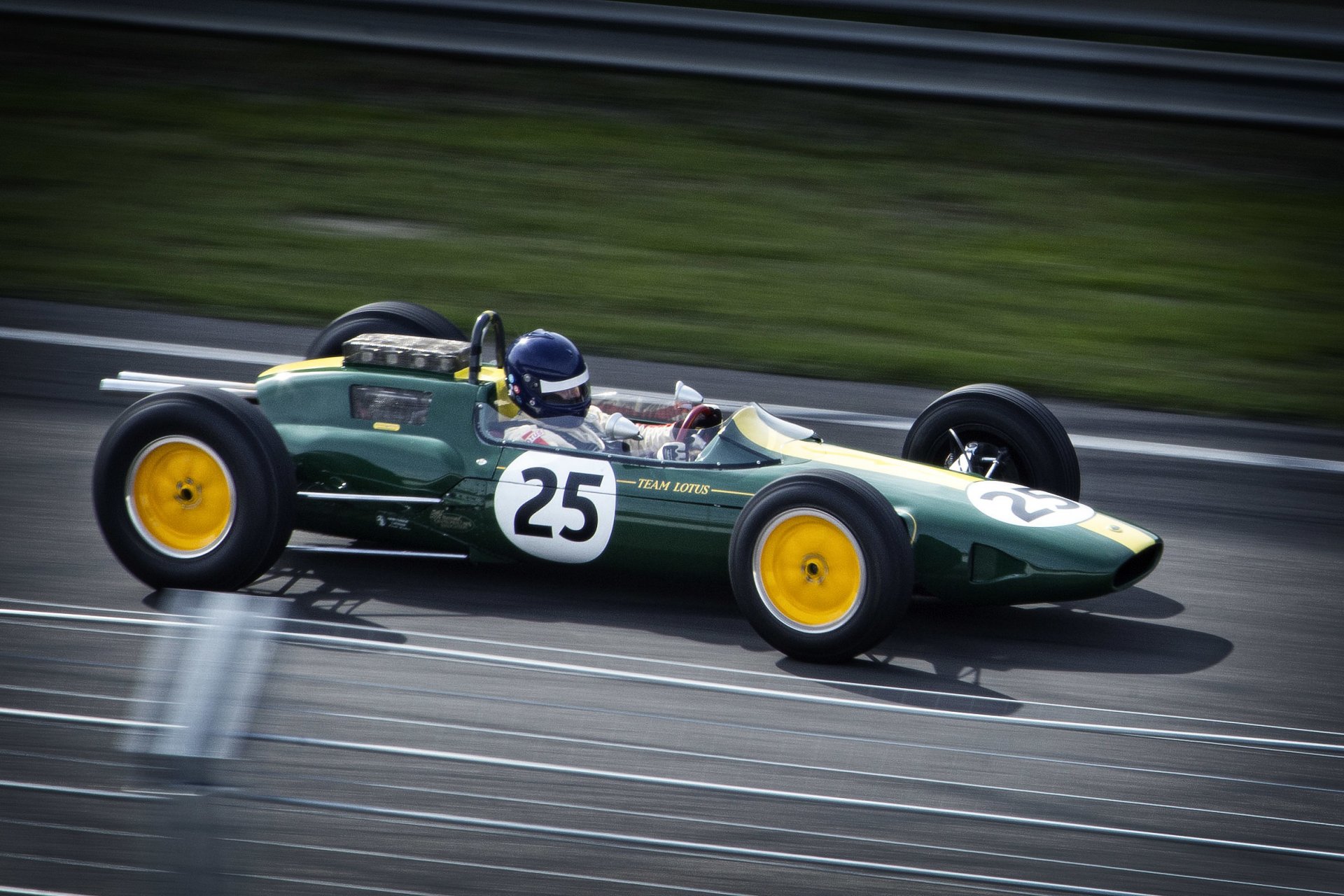 schnell geschwindigkeit sport speedway rennwagen rennfahrer rennstrecke motorsport rennstrecke formel f1 auto