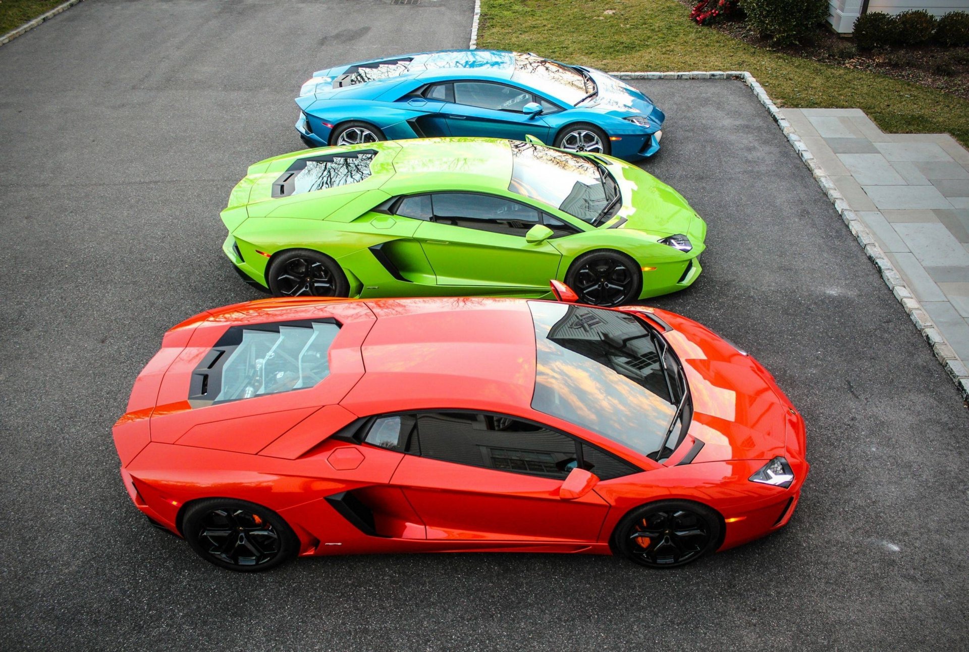 lamborghini aventador lp700-4 gemischt drei rot grün blau