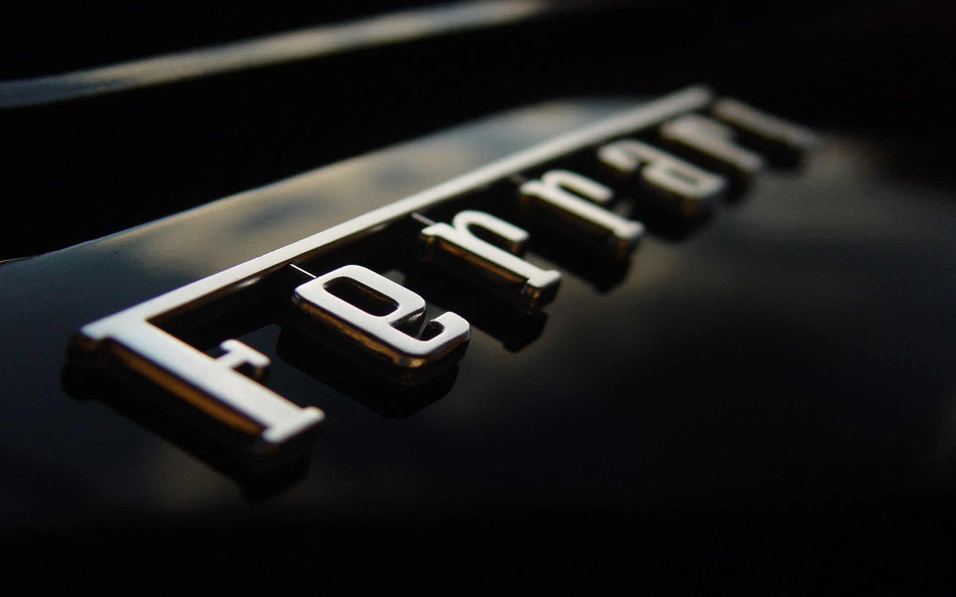 auto ferrari logo schriftzug