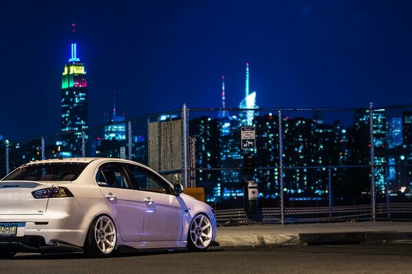 Mitsubishi-Hello City Night Light