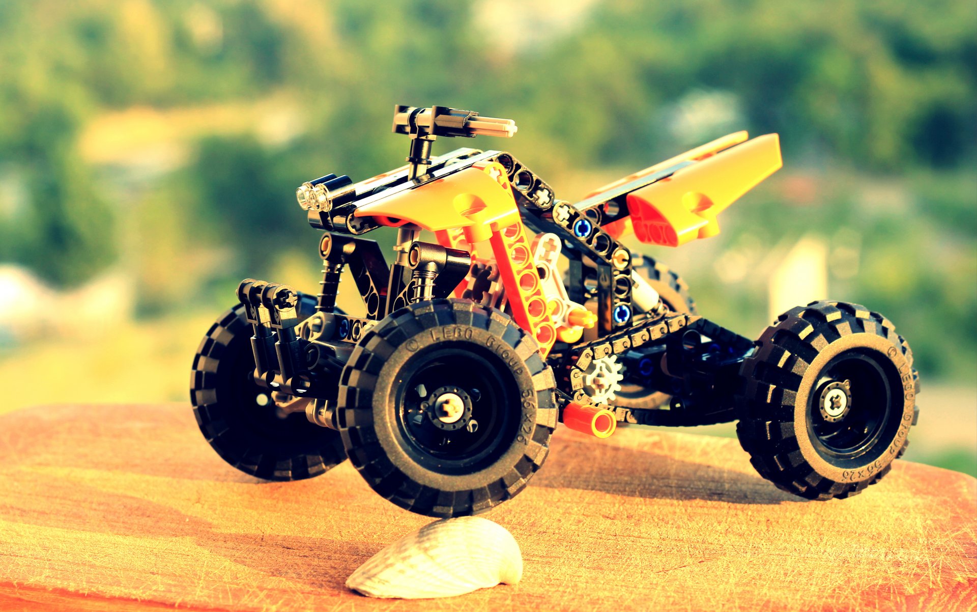 lego quad orange