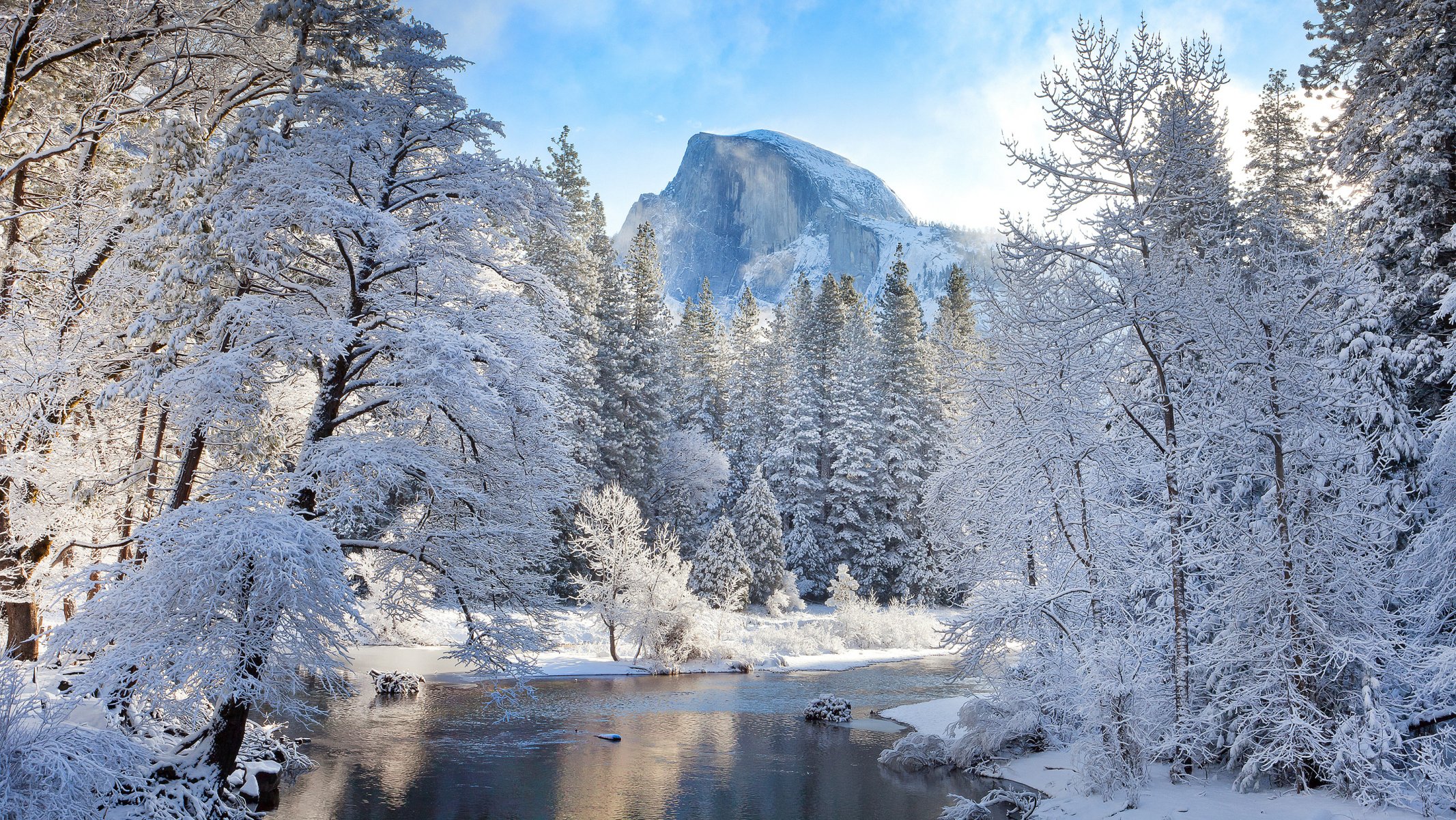 himmel berge winter fluss bäume schnee