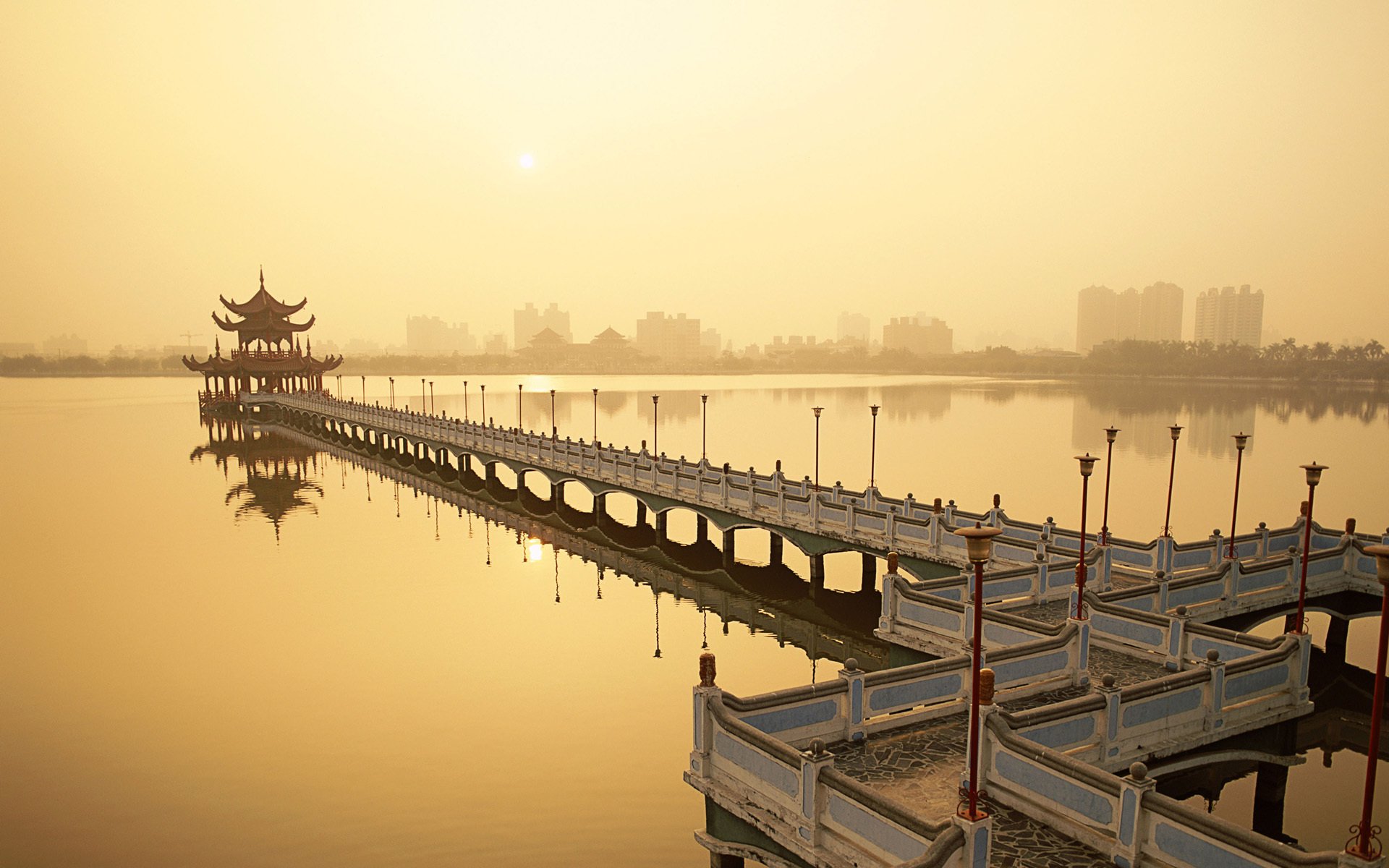 brücke sonnenuntergang wasser