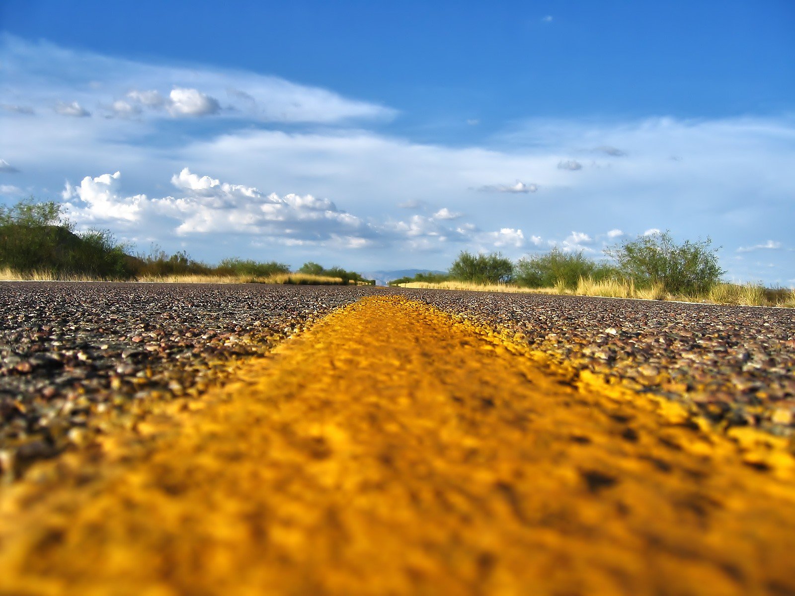 straße markierung horizont übersät