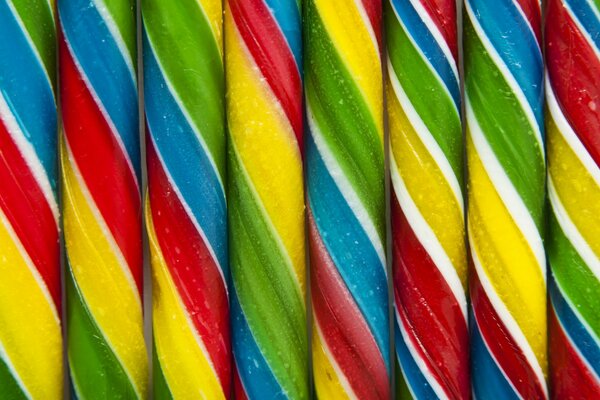 Die Form des runden Rohrs ist bunt