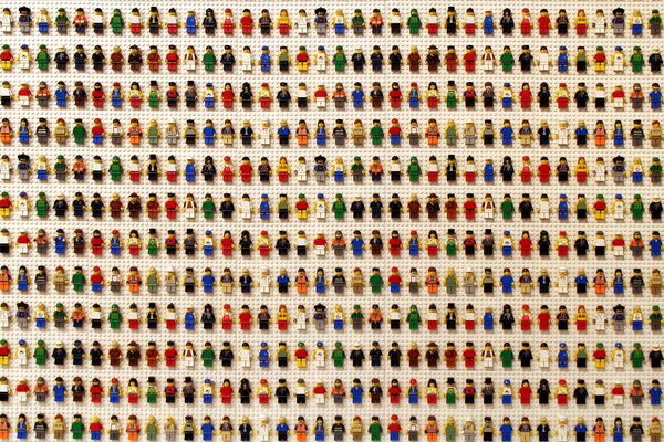 Viele verschiedene Lego-Spielzeuge