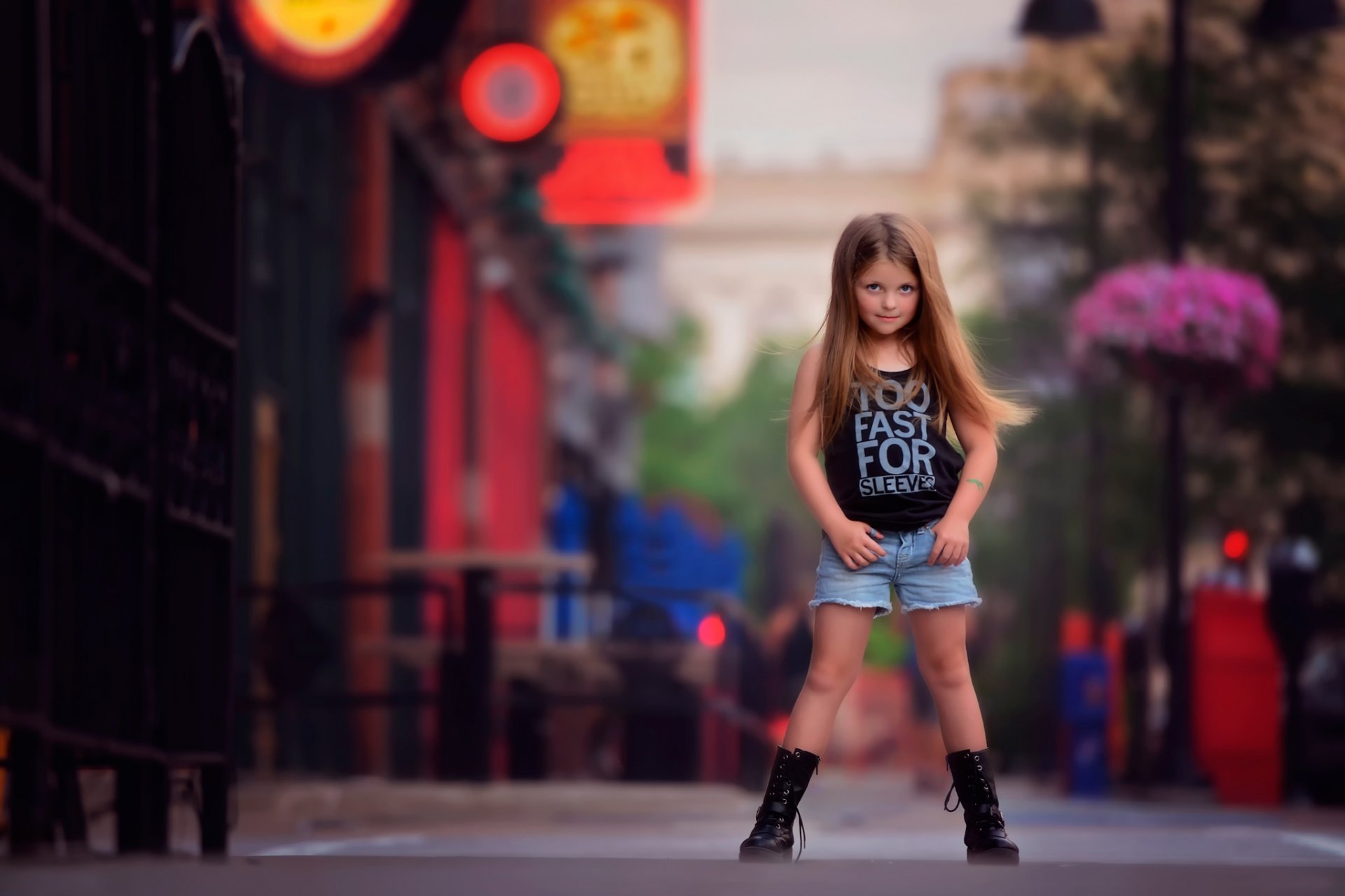 suchen wie ein großes mädchen mode fotografie und stil kinderfotografie mädchen straße bokeh