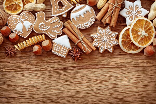 Weihnachtliche Ingwer-Kekse mit Zimt und Orange