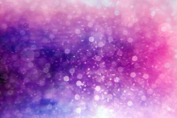 Bunte violette Lichter in der Luft, Blendung des Lichts