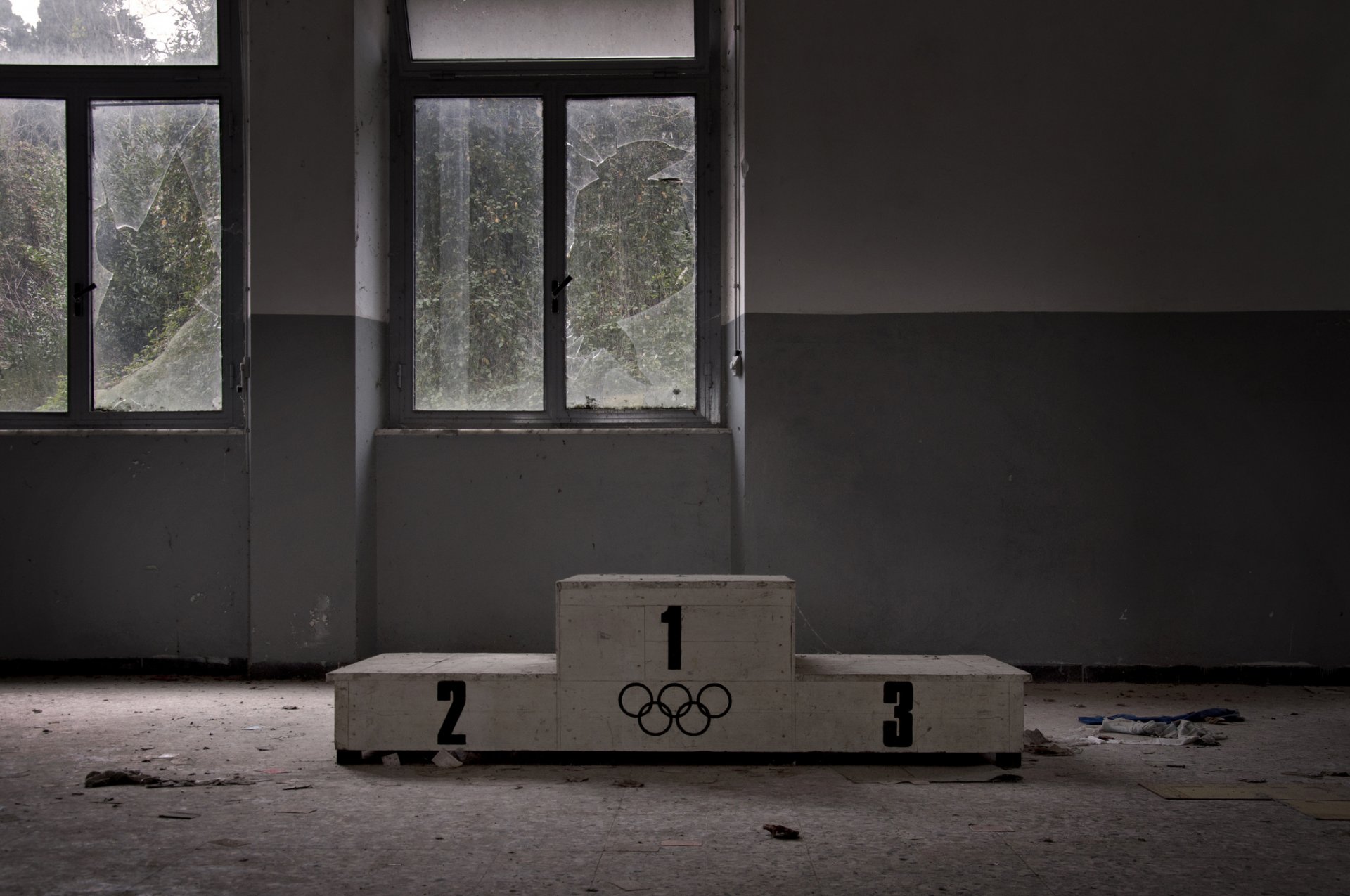 sockel halle sport