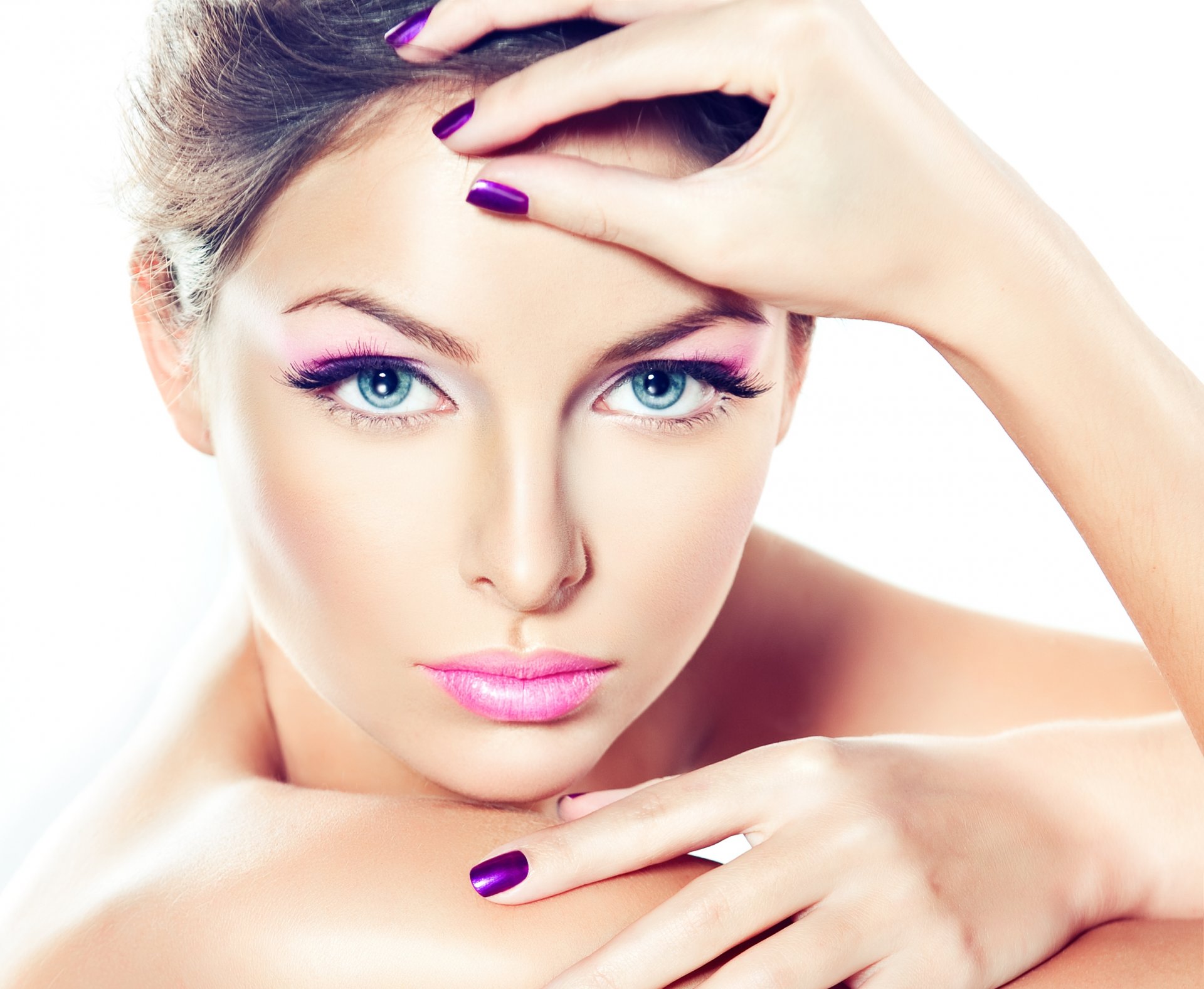 mädchen blauäugig blick make-up