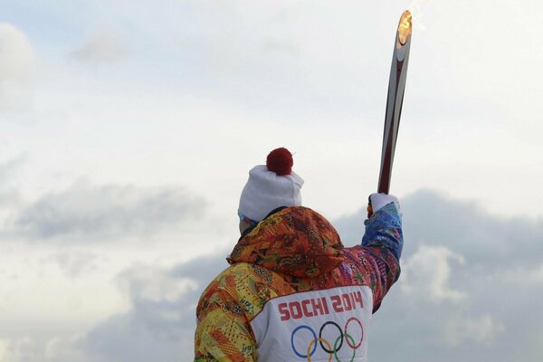 Fackelträger bei den Olympischen Spielen in Sotschi 2014