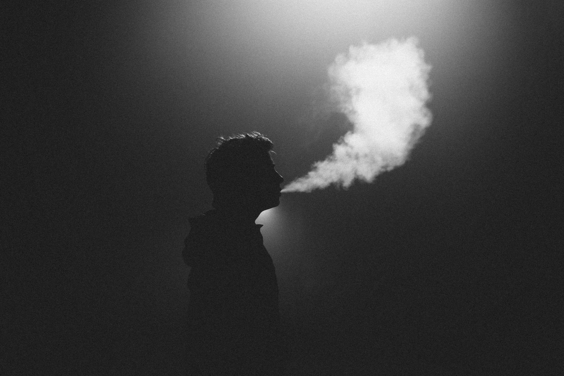 mann rauchen silhouette licht rauch