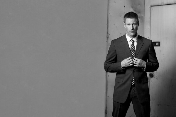 Der schöne und ernste Aaron Eckhart