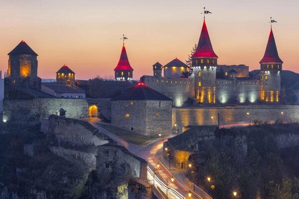 Kamenez-Podolsker Festung bei Sonnenuntergang