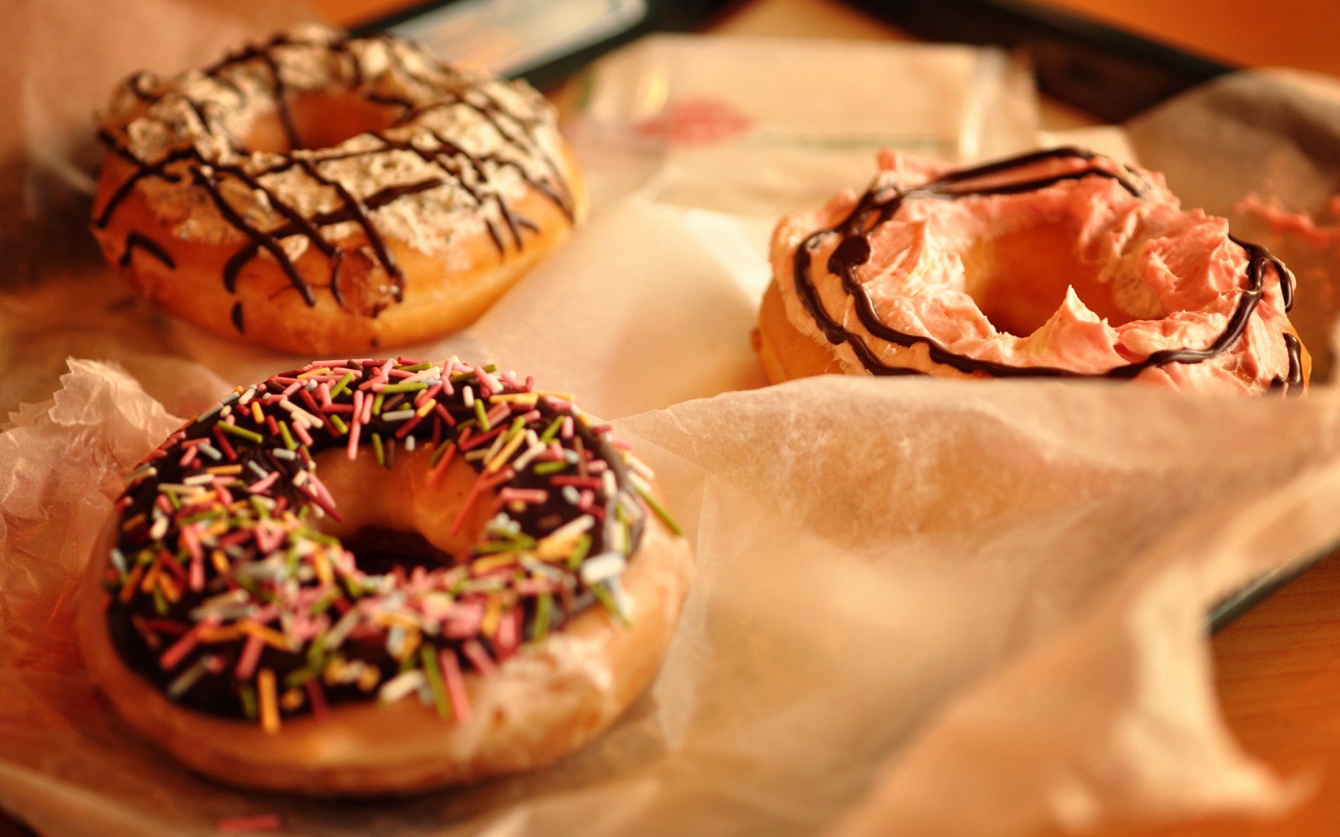 sonstiges donuts essen frühstück essen krümel creme schokolade muffin