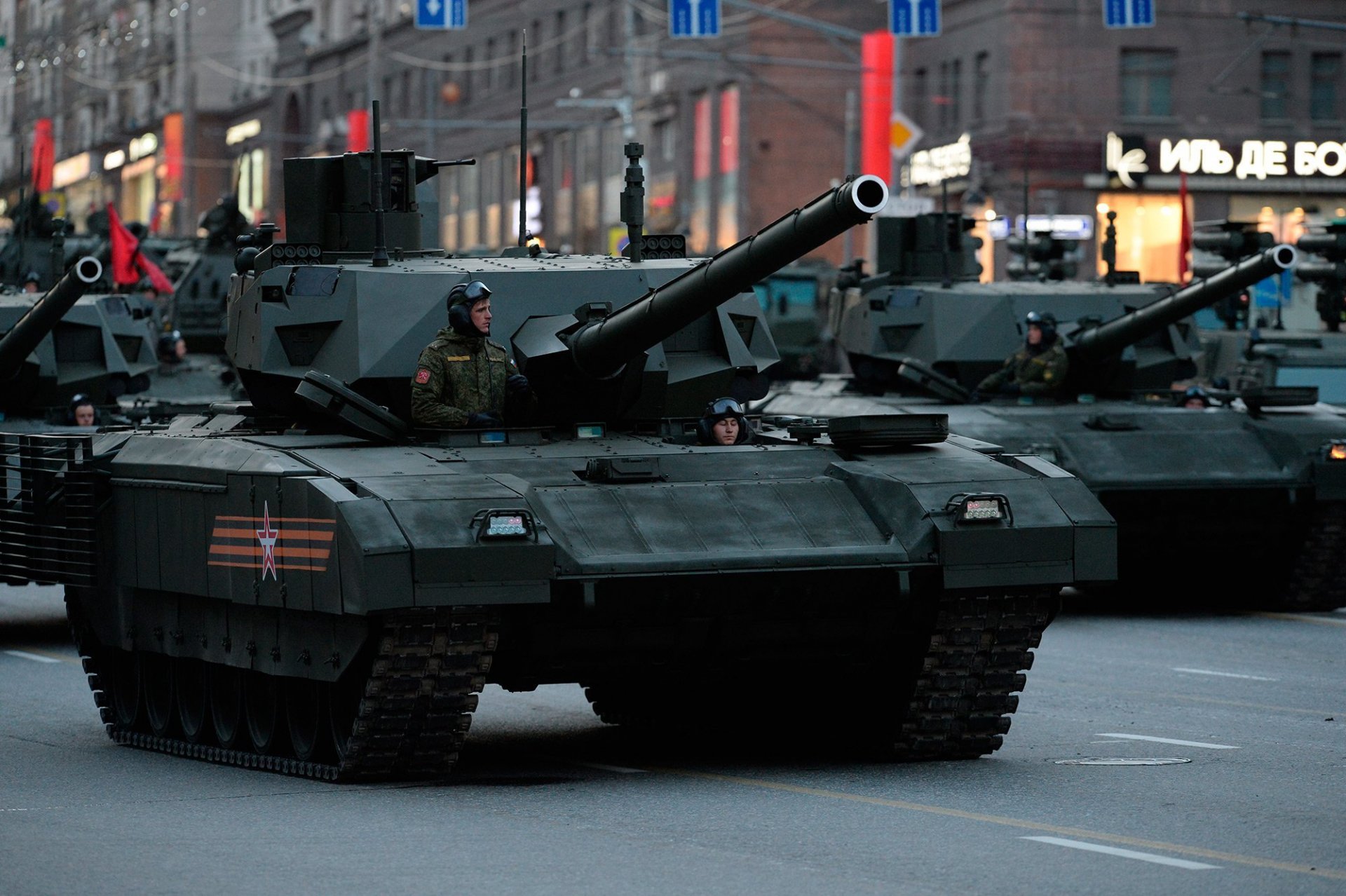 tank armata t-14 moskau probe parade