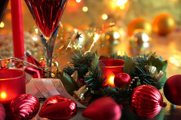 Rote Kugeln. Weihnachtsstimmung