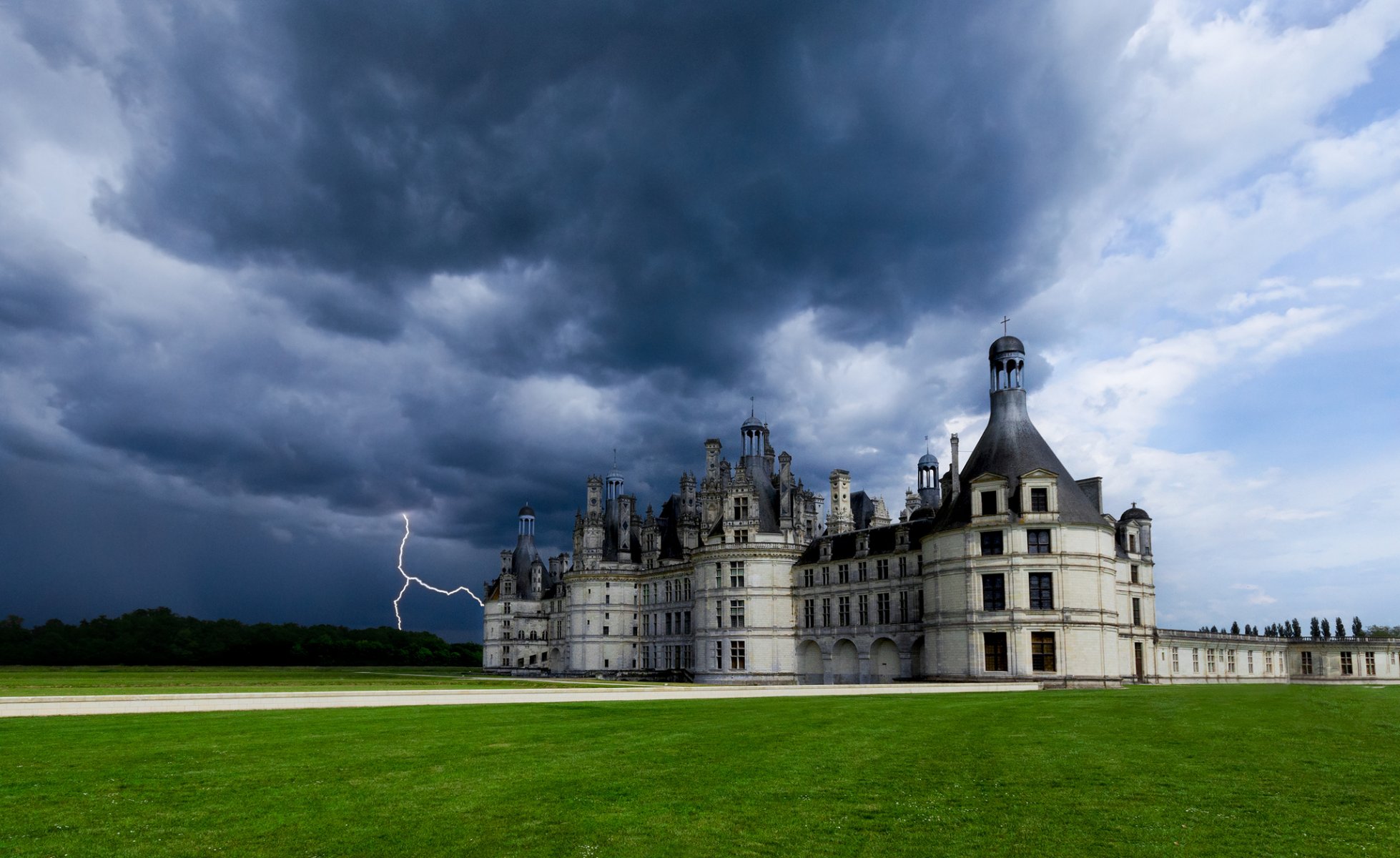 frankreich schloss chambord schloss chambord schloss himmel wolken gewitter blitz