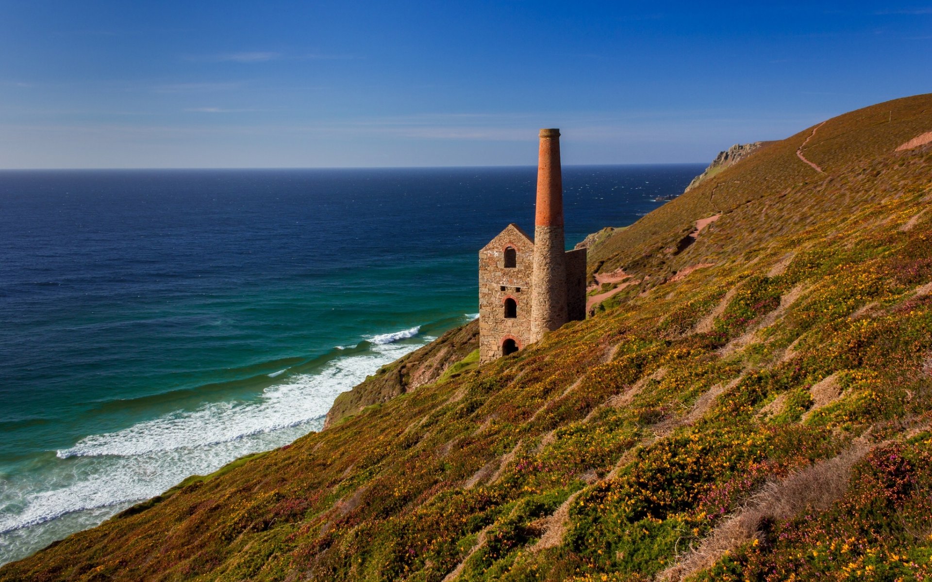towanroath motorwelle haus wil coates porthtowan cornwall england keltisches meer porttowan keltisches meer küste